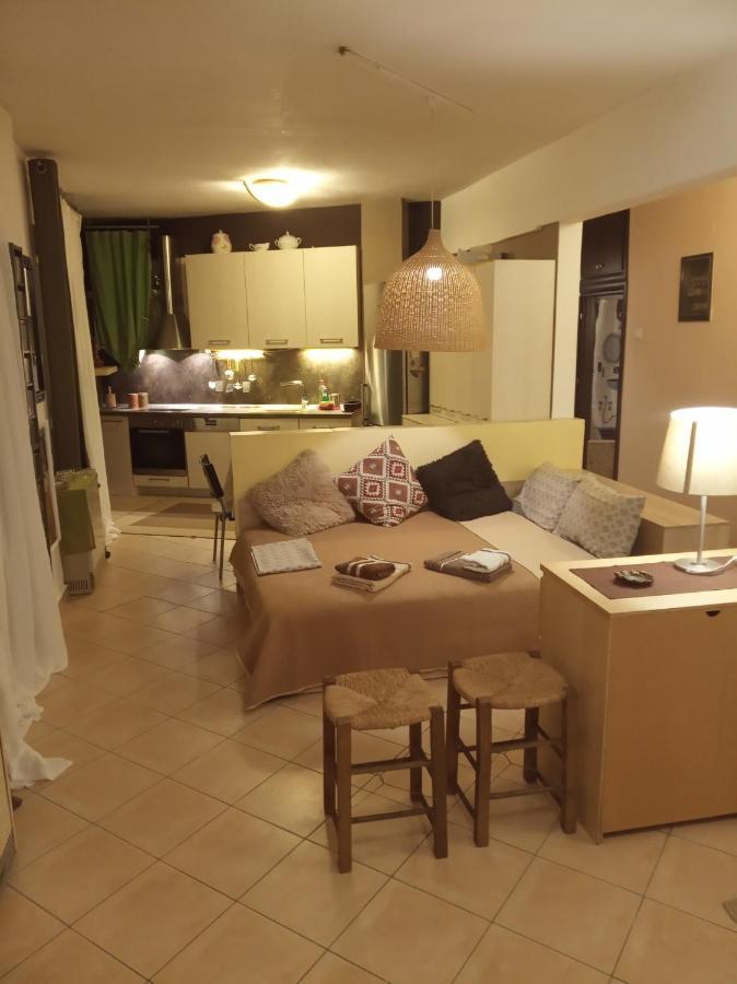 Spacious Cosy Apt Thessaloniki Exterior photo